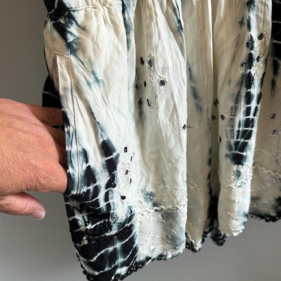 RAGA Black and White Tie-Dye Romper - Picture 6 of 8